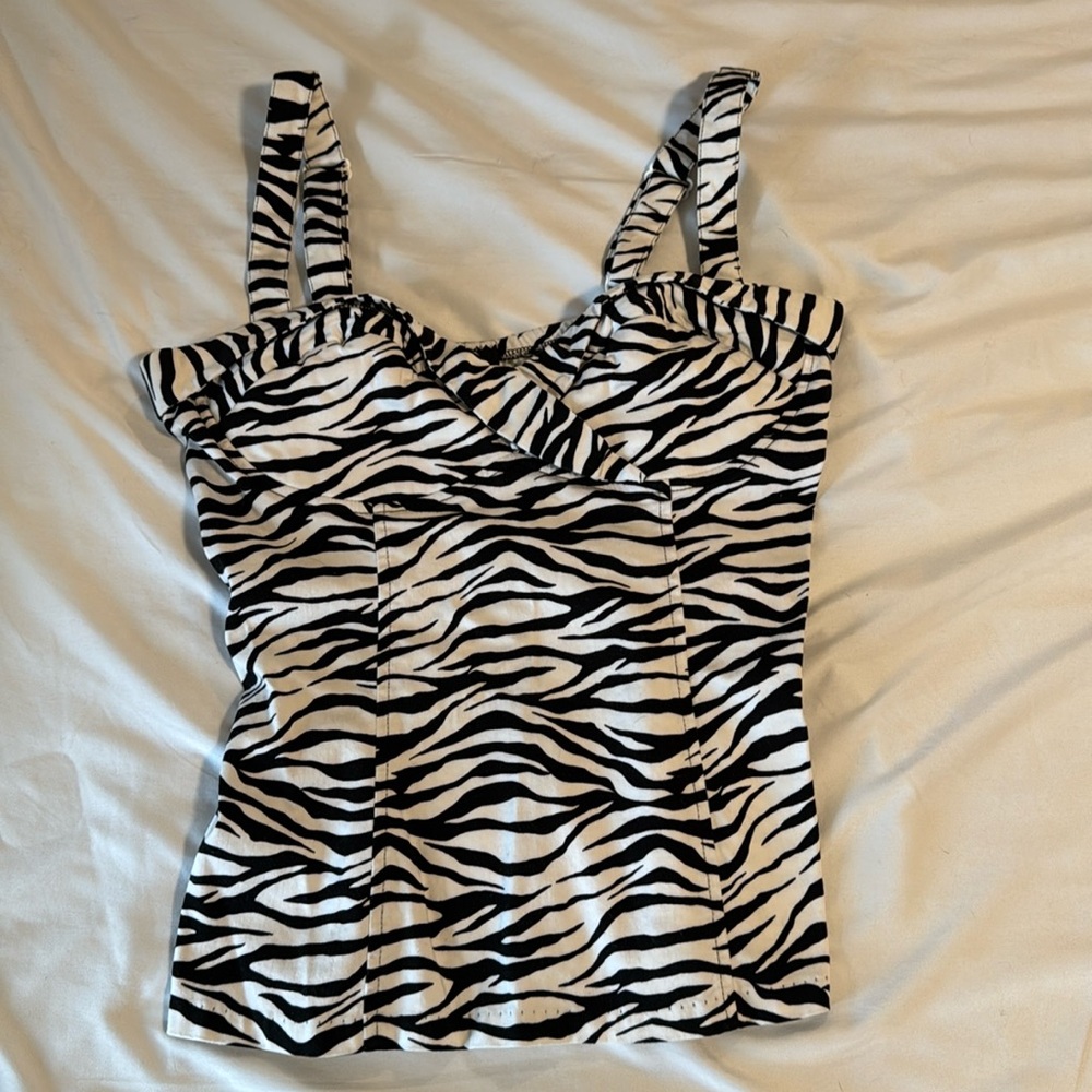 Deadly Dames Top